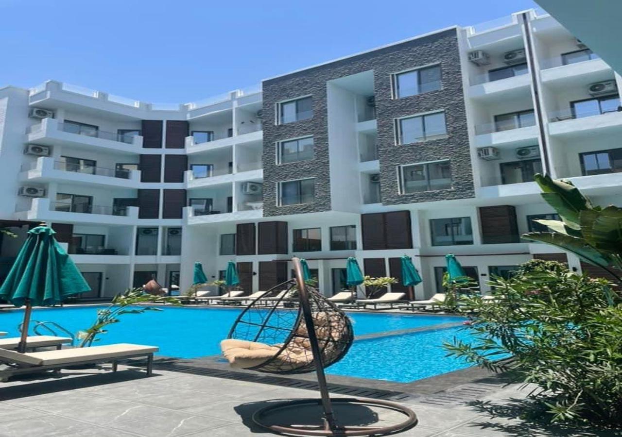 Sanctuary Sunlit Hurghada Haven With 4 Pools, Rooftop Sunsets & Gourmet Bites Steps Away Kültér fotó