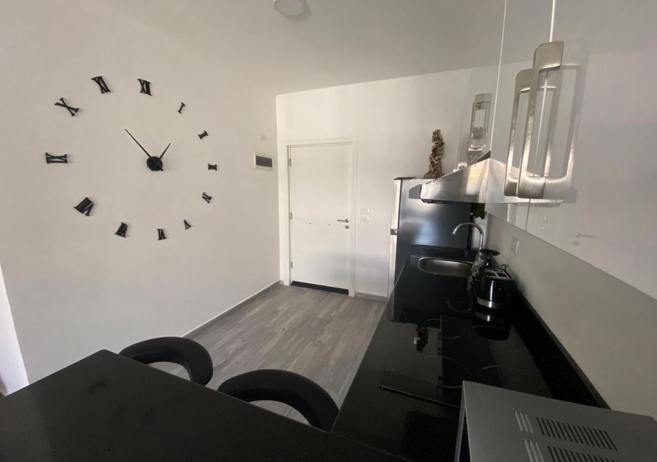 Sanctuary Sunlit Hurghada Haven With 4 Pools, Rooftop Sunsets & Gourmet Bites Steps Away Kültér fotó