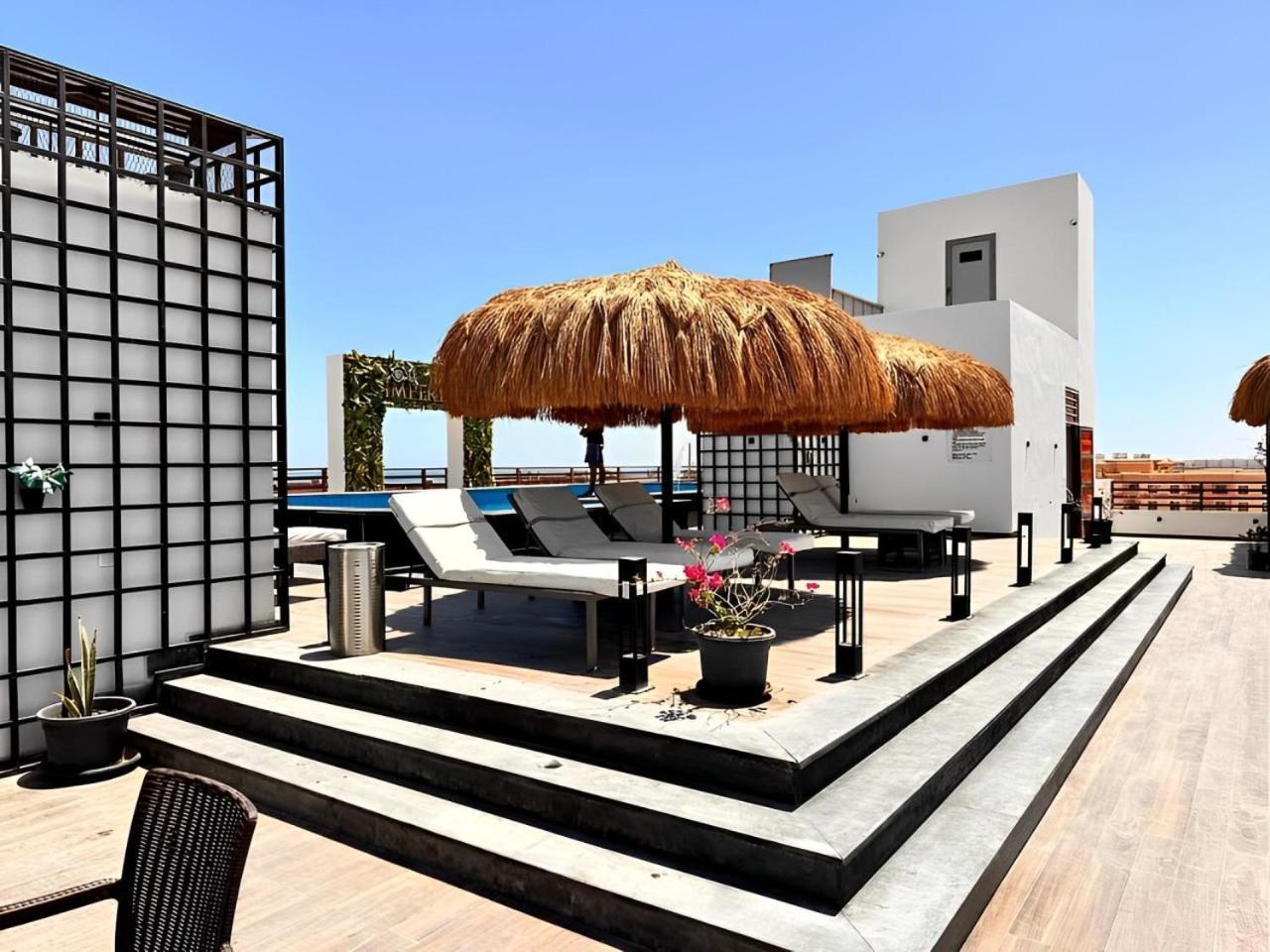 Sanctuary Sunlit Hurghada Haven With 4 Pools, Rooftop Sunsets & Gourmet Bites Steps Away Kültér fotó